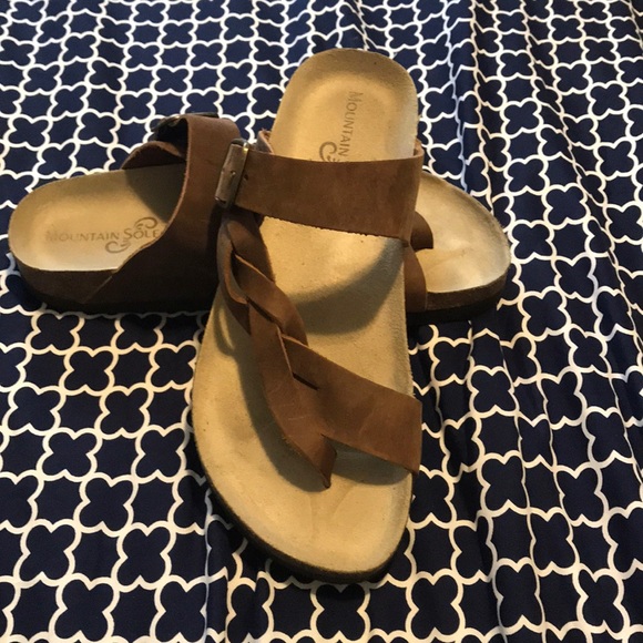 ladies mountain sole leather strap sandals